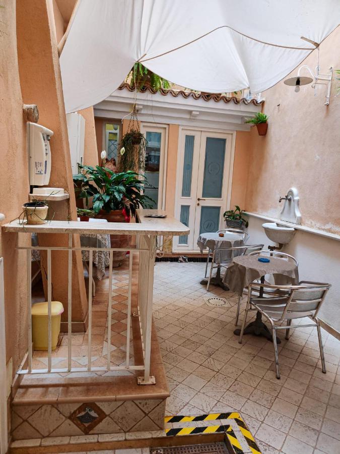Nari Bed&Breakfast กาเอตา ภายนอก รูปภาพ
