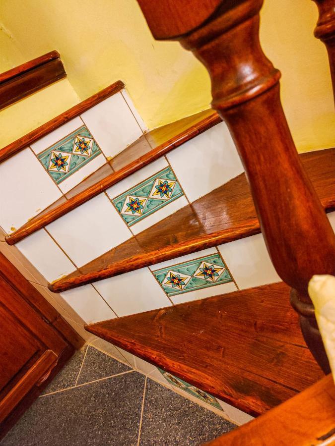 Nari Bed&Breakfast กาเอตา ภายนอก รูปภาพ